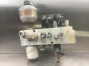 Liebherr Oil Pilot Valve